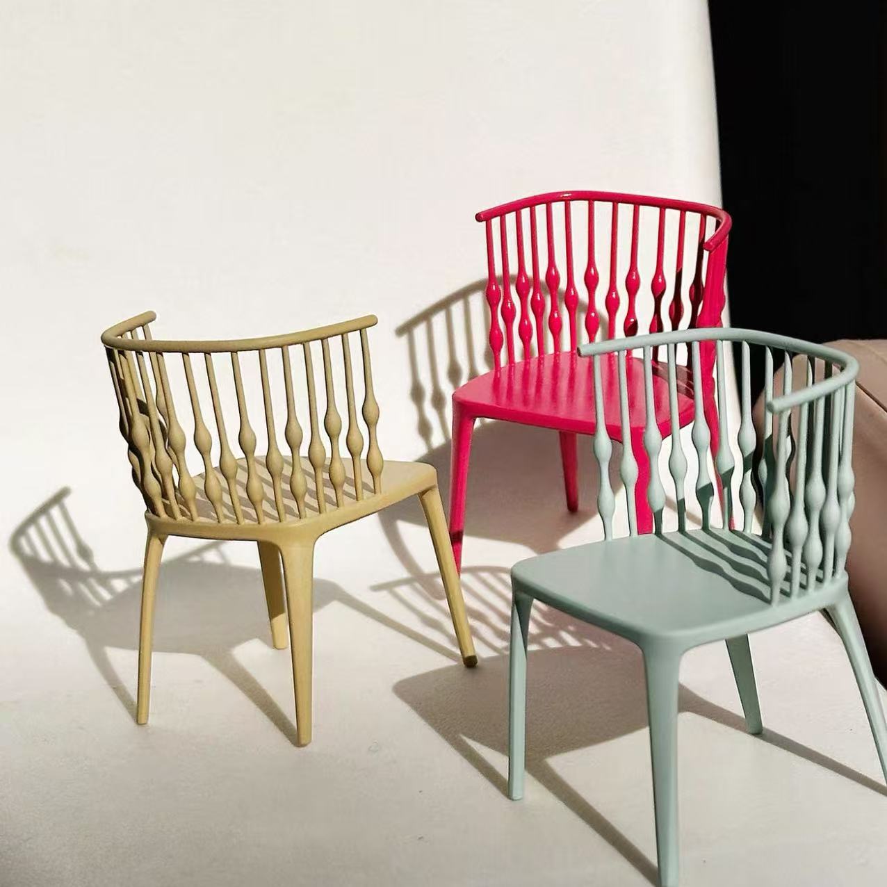 Zestaw krzeseł Windsor w skali – Dollhouse Furniture Set recenzja i cena